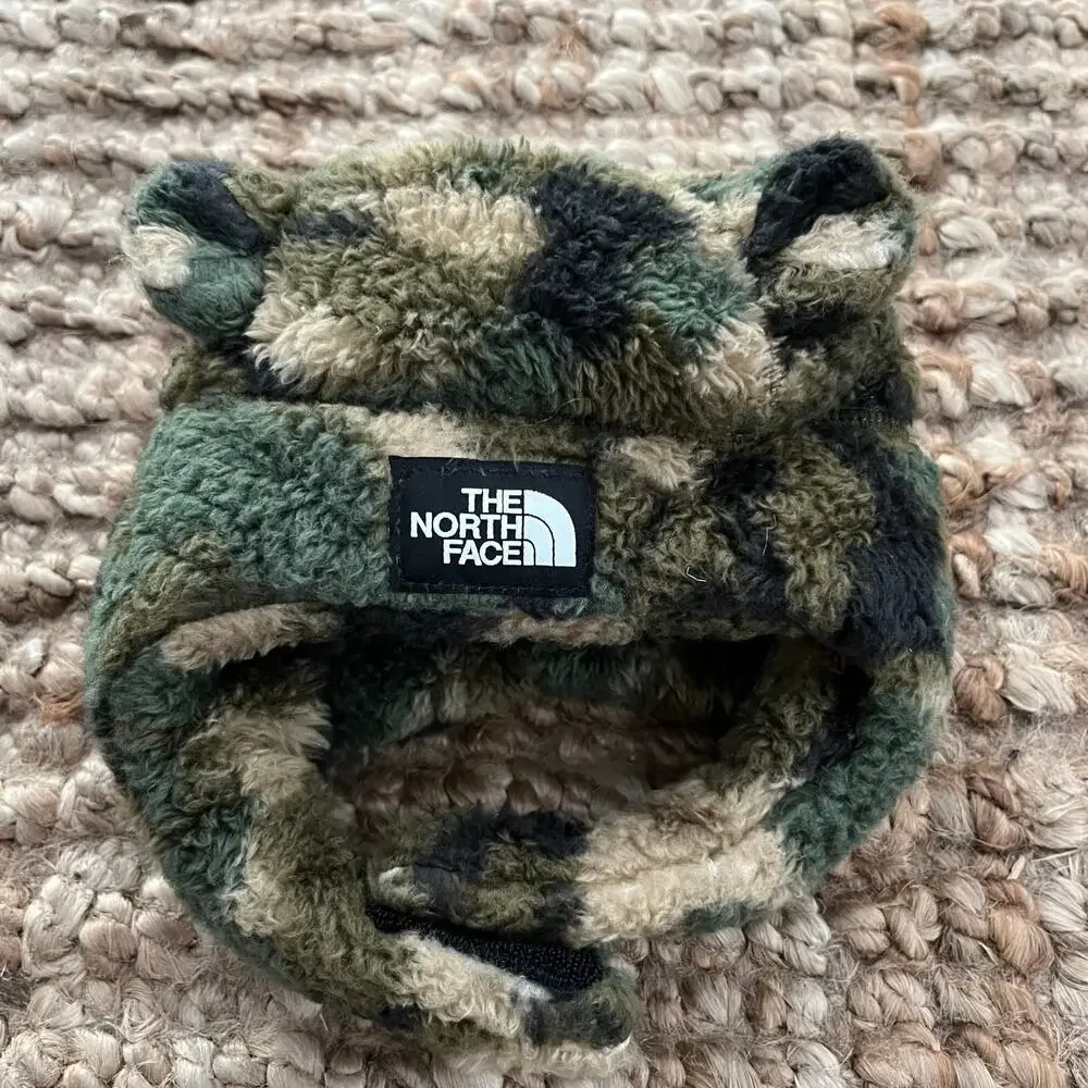 The North Face Baby Oso Fleece Bear Ear Hat Beanie Camo 0-6M NWOT Sherpa